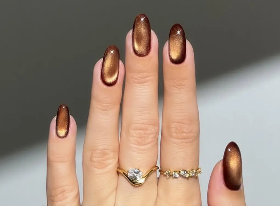 Mooie nagels, bruin, brons